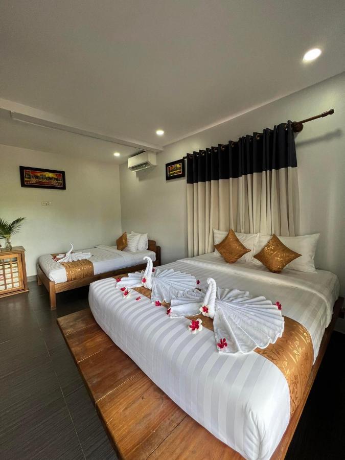 The Moon Kampot Boutique Hotel ภายนอก รูปภาพ