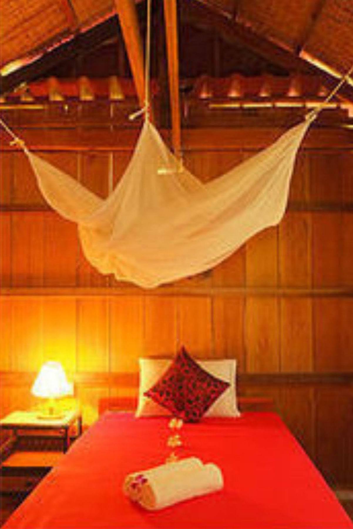 The Moon Kampot Boutique Hotel ภายนอก รูปภาพ